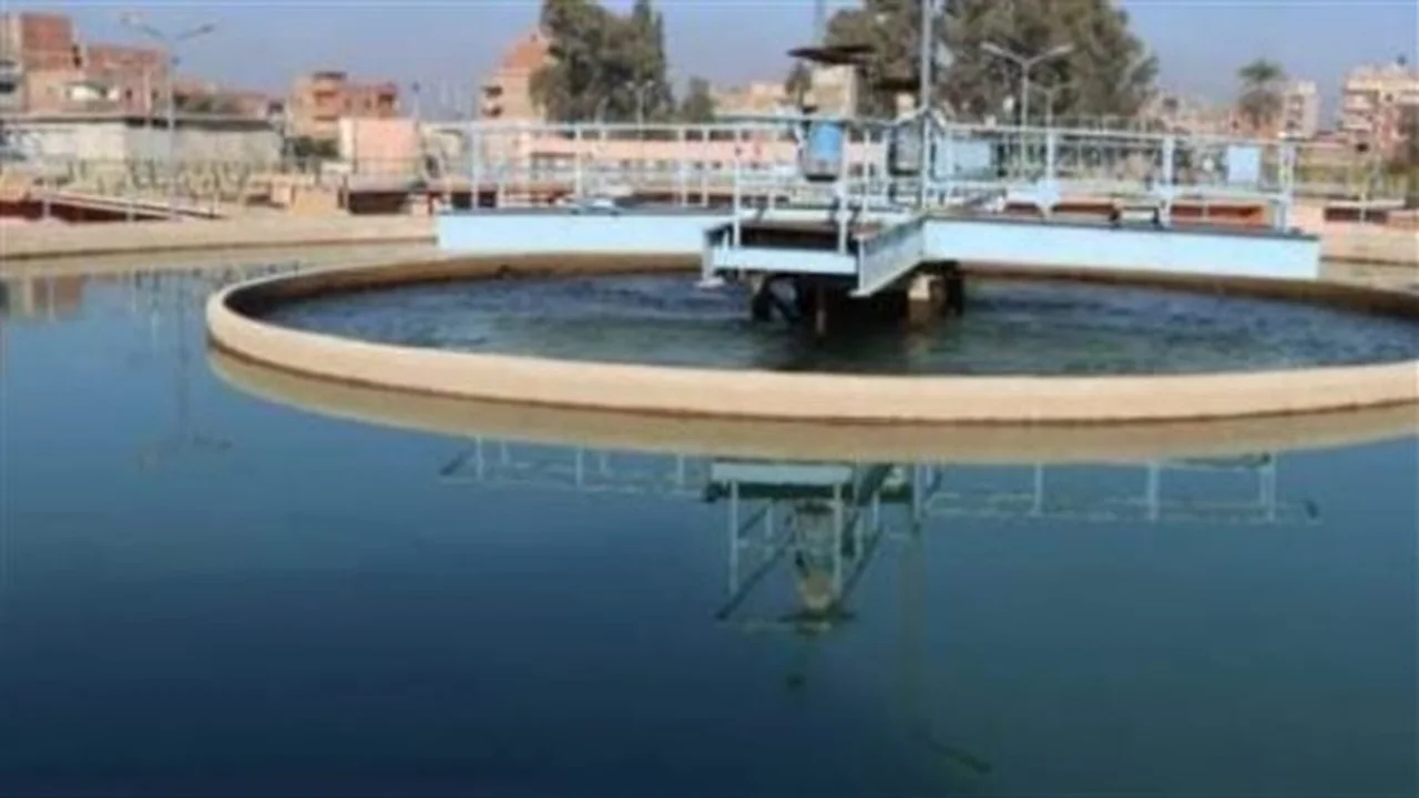 قائمة أرقام.. طرق التواصل مع الخطوط الساخنة للشركة القابضة لمياه الشرب